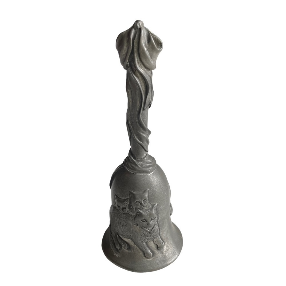 Vintage 1992 Seagull Canada Etain Pewter Zinn Cat Kitten Ringing bell metalware